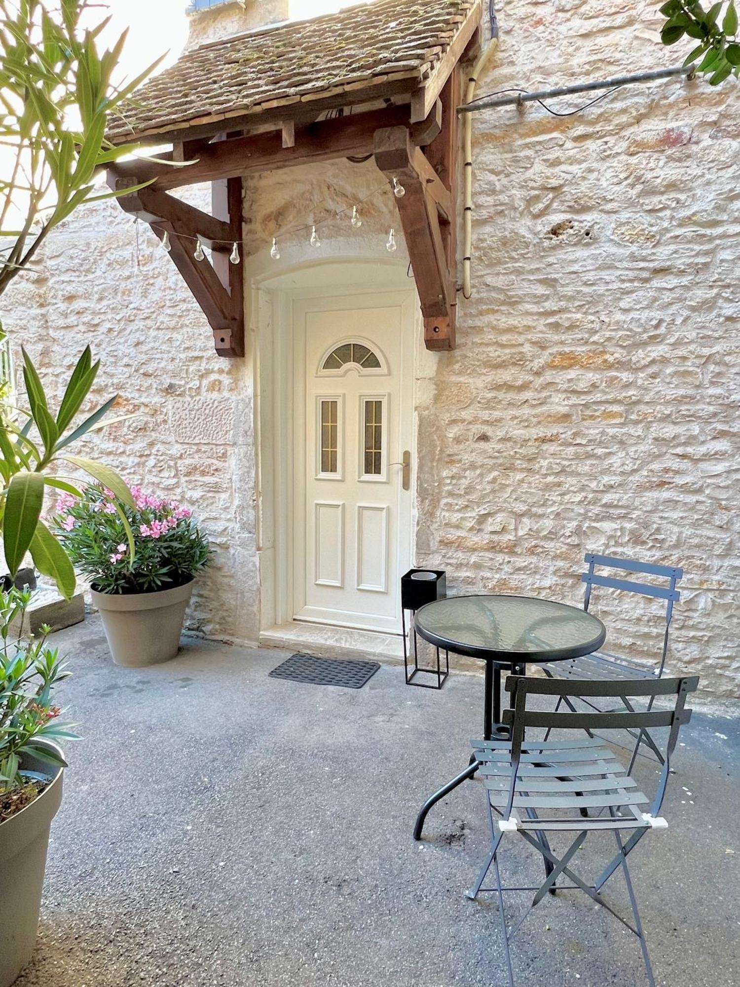 Charmant Studio Au Coeur Du Centre Ville Chagny  Dış mekan fotoğraf